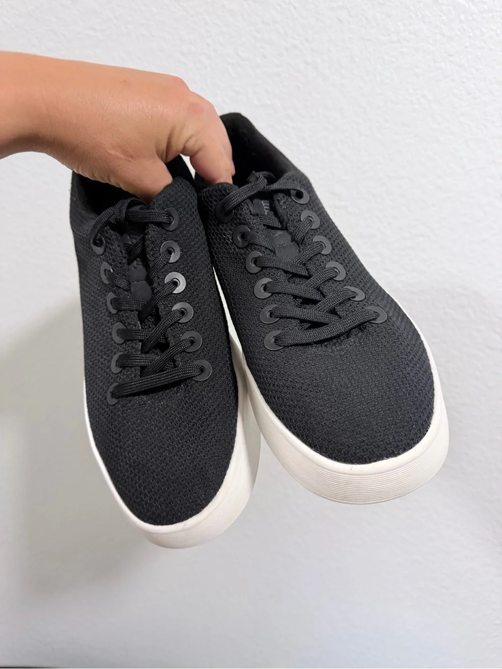 All birds Men's Black Knit Low-Top Sneakers with White Sole